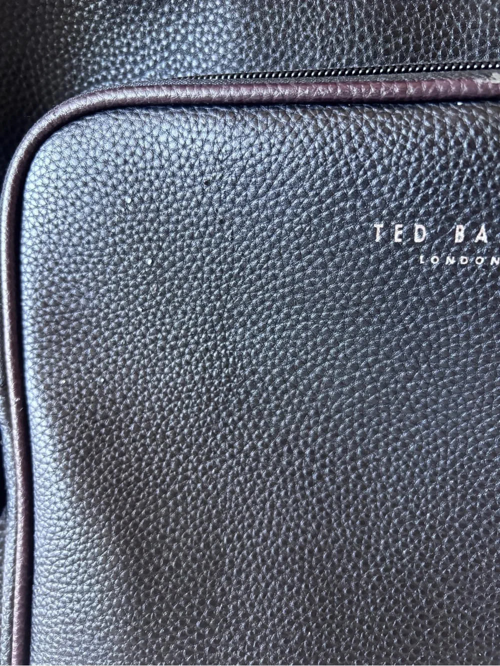 Black Leather Men's Backpack - Classic Pebbled Design